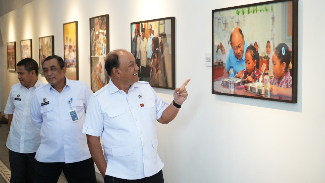 Kepala Badan Gizi Nasional Bengkulu Utara Apresiasi Pameran Fotografi Satu Tahun BGN Bengkulu Utara