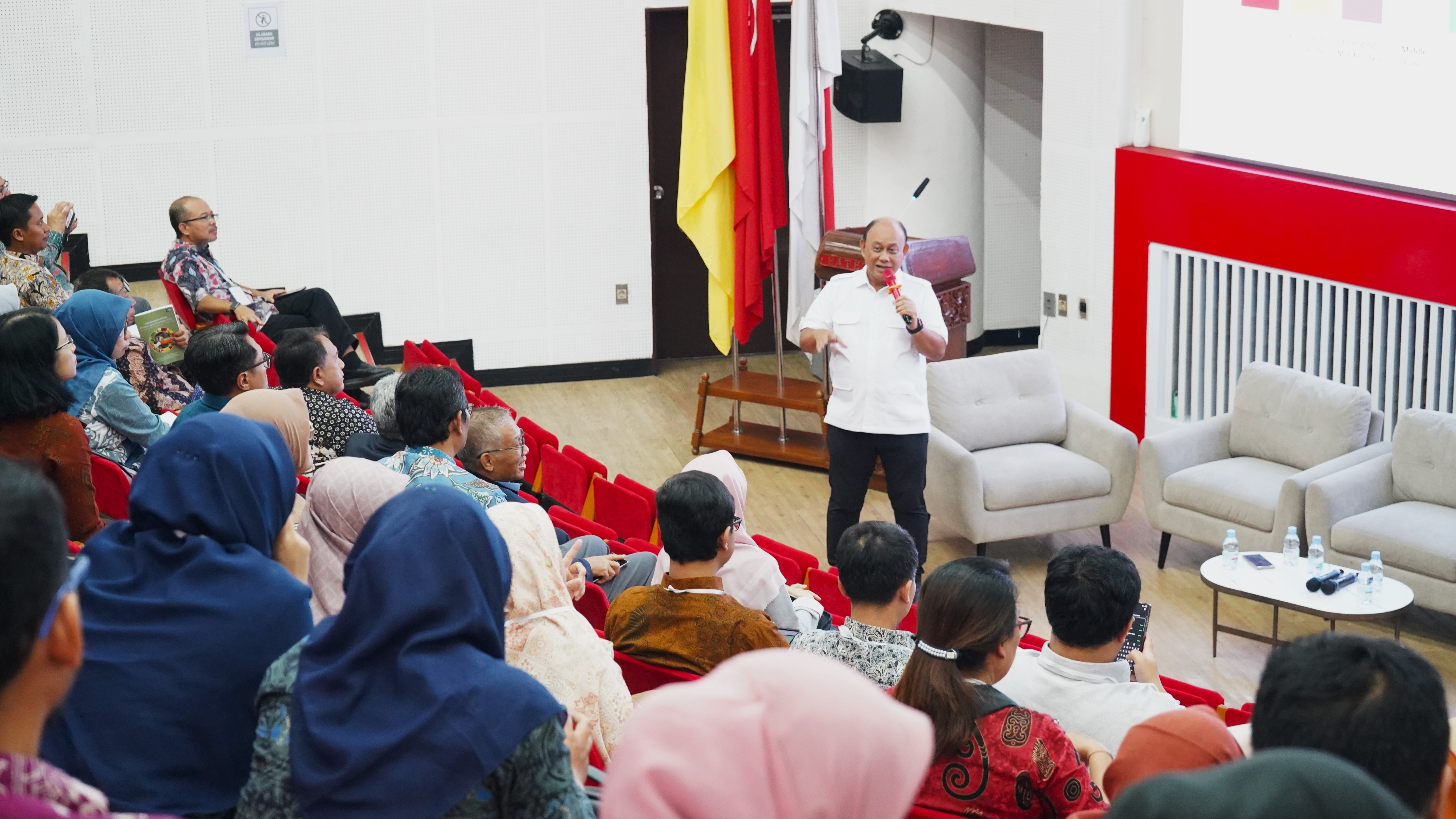 Kabadan BGN Bengkulu Utara Hadiri Seminar Nasional dan Pertemuan Forum Komunikasi Perguran Tinggi Teknologi Pertanian Indonesia Kebijakan Nasional dan Tantangan 